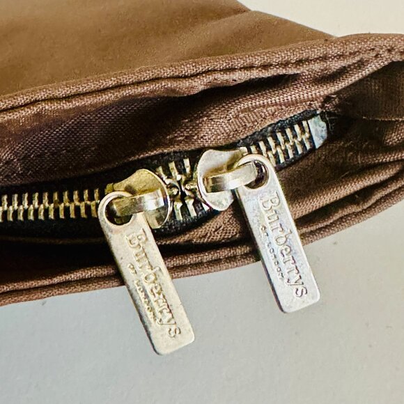 EUC BURBERRYS BURBERRY OF LONDON  BLUE LABEL NOVA CHECK NYLON LARGE TOTE VINTAGE - Picture 12 of 16